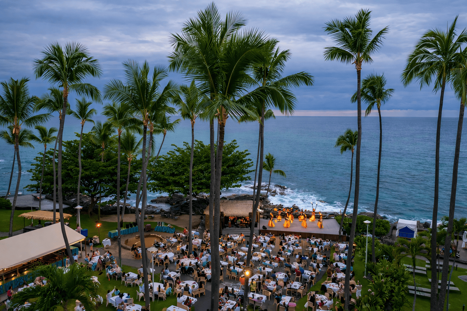 Oceanfront Royal Kona Luau Setting